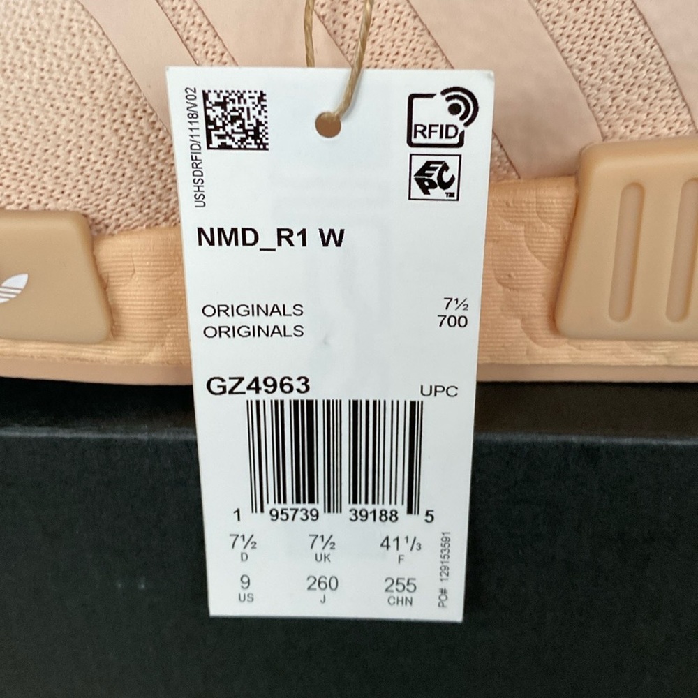 adidas Originals NMD_R1 sneakers. NWT. Halo Blush / Cloud White. Women’s 9. - Picture 6 of 9